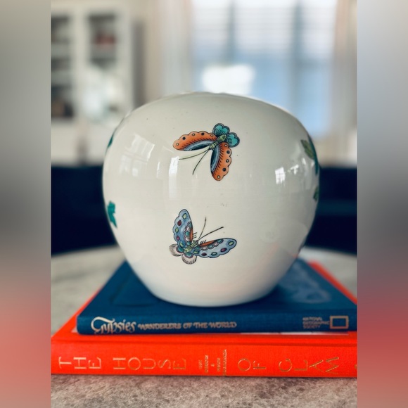 20th Century Vintage Chinese Paradise Birds Hand Painted Porcelain Melon Jar | - Picture 8 of 8